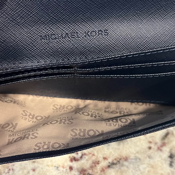 Michael Kors Navy Wallet - Picture 7 of 8